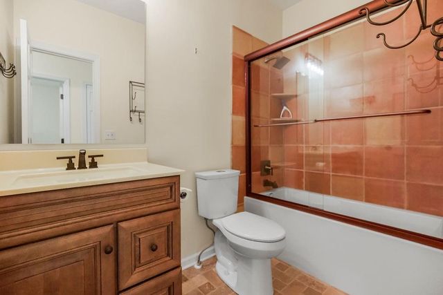 13223 N Virginia Avenue, Smithville, MO 64089