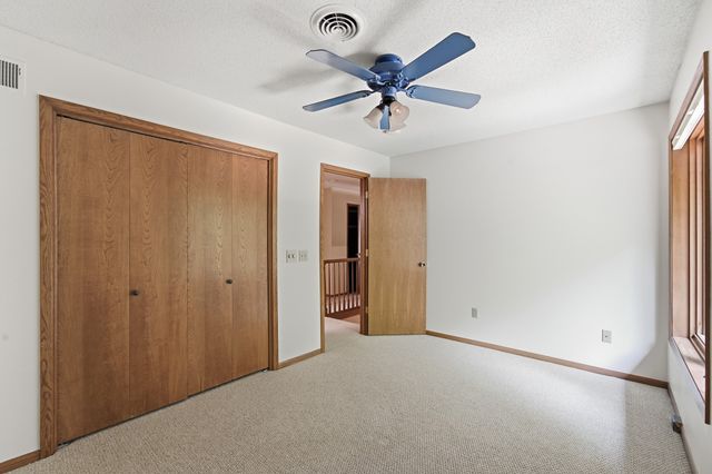 1613 Thornwood Road, West Des Moines, IA 50265