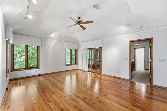1613 Thornwood Road, West Des Moines, IA 50265
