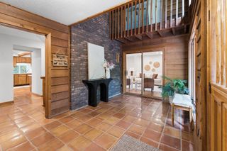 1613 Thornwood Road, West Des Moines, IA 50265