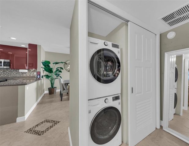 4420 EXETER DRIVE 307, Longboat Key, FL 34228