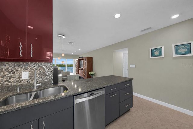 4420 EXETER DRIVE 307, Longboat Key, FL 34228