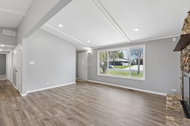 3541 Flag Avenue N, New Hope, MN 55427