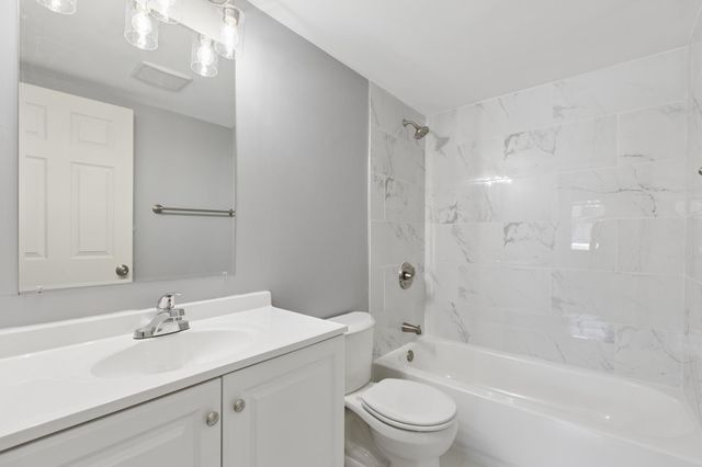 3541 Flag Avenue N, New Hope, MN 55427