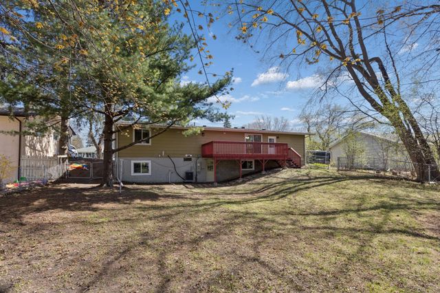 3541 Flag Avenue N, New Hope, MN 55427