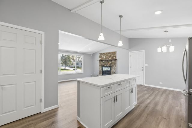 3541 Flag Avenue N, New Hope, MN 55427