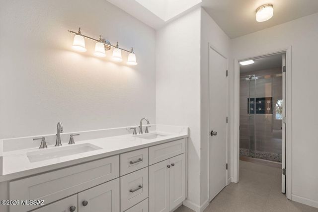 1949 N Swan Rd Unit 24, Tucson, AZ 85712