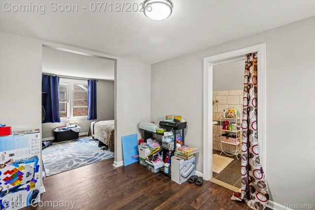 15131 Vaughan Street, Detroit, MI 48223