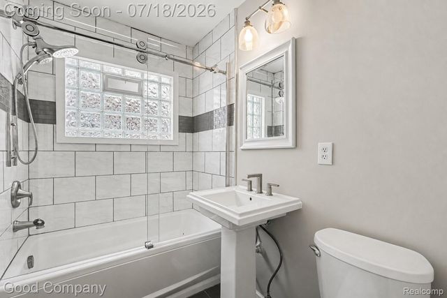 15131 Vaughan Street, Detroit, MI 48223