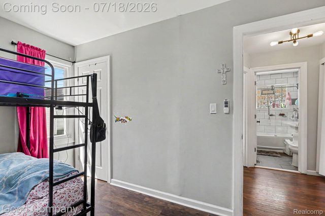 15131 Vaughan Street, Detroit, MI 48223