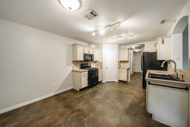 2211 Lilac Circle, Mckinney, TX 75071