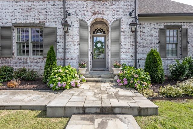 1539 LAMBS MEADOW LN, Collierville, TN 38017