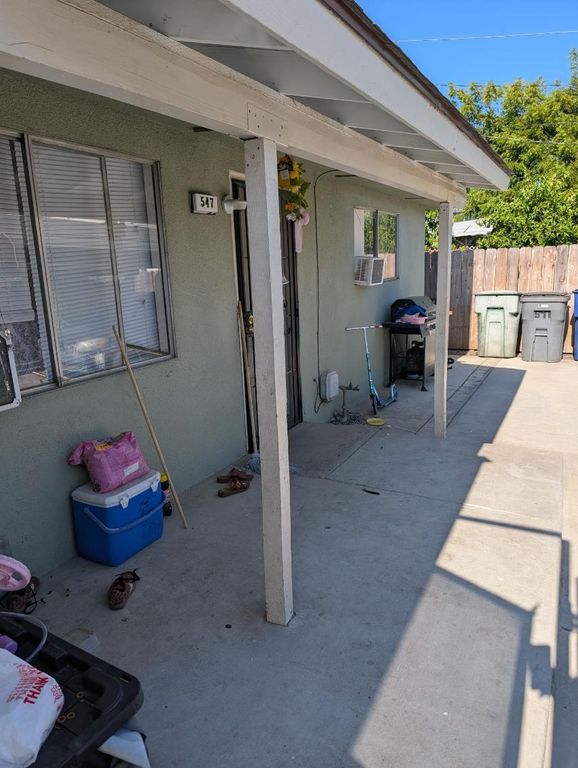 Image 12 of property listing at 545 W University Avenue, Fresno, CA 93705