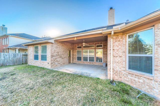 607 Overdell Drive, Sugar Land, TX 77479