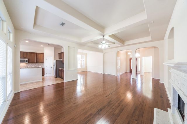 607 Overdell Drive, Sugar Land, TX 77479
