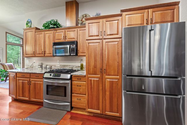 5999 E ROGER DR, Post Falls, ID 83854