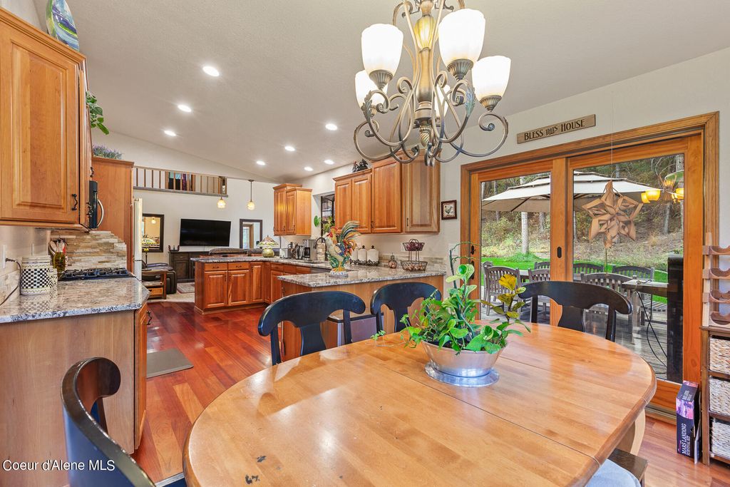 5999 E ROGER DR, Post Falls, ID 83854 photo 10