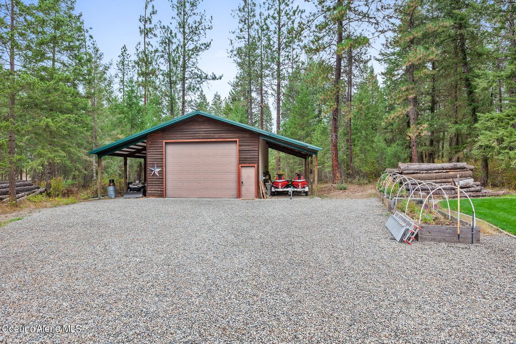 5999 E ROGER DR, Post Falls, ID 83854 photo 3