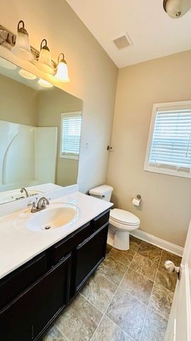 3332 Cornerstone Dr, Murfreesboro, TN 37128