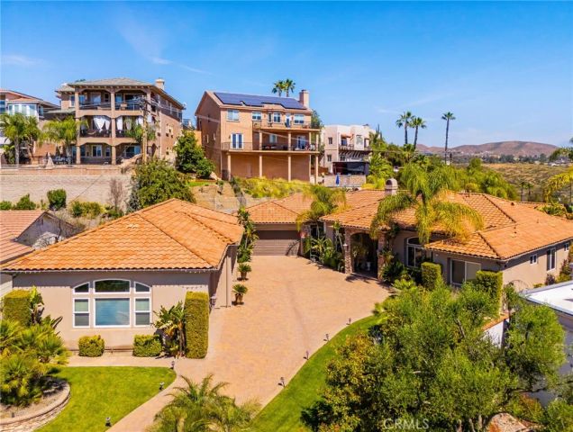 22928 San Joaquin East, Canyon Lake, CA 92587