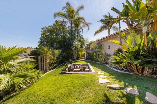 22928 San Joaquin East, Canyon Lake, CA 92587