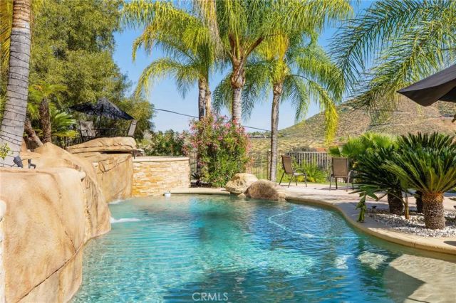 22928 San Joaquin East, Canyon Lake, CA 92587