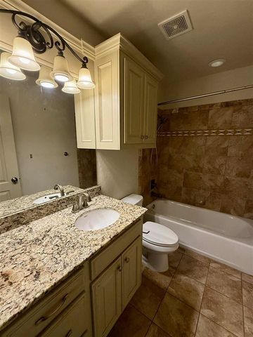 604 NW Allison Ln, Lawton, OK 73505