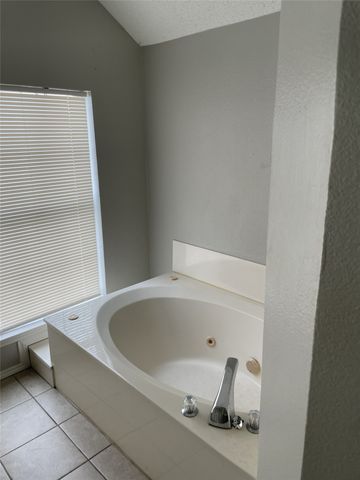 2660 Windswept Lane, Mesquite, TX 75181