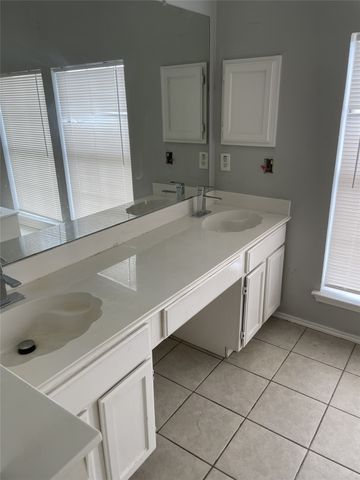 2660 Windswept Lane, Mesquite, TX 75181