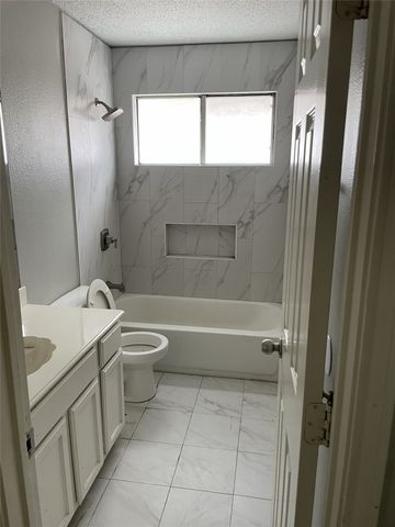 2660 Windswept Lane, Mesquite, TX 75181