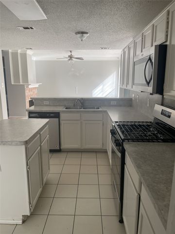 2660 Windswept Lane, Mesquite, TX 75181