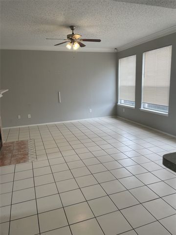 2660 Windswept Lane, Mesquite, TX 75181