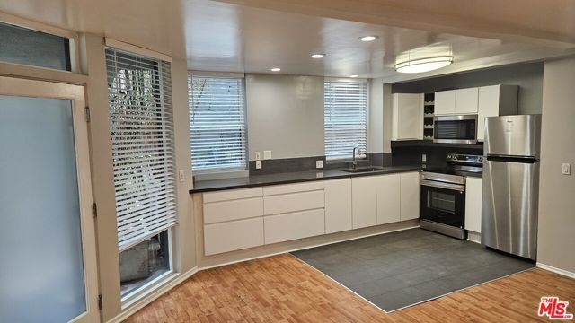 22 28th Place, Venice (los Angeles), CA 90291
