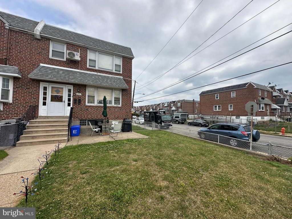 4551 PENNYPACK ST, Philadelphia, PA 19136