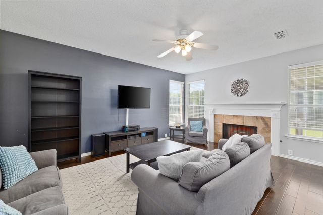 804 Wonder Way, Grapevine, TX 76051