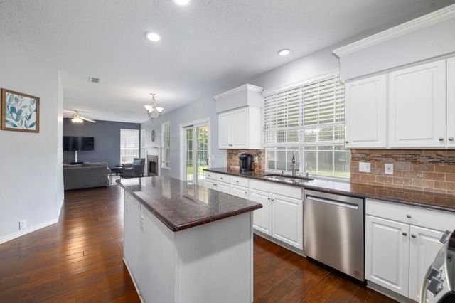 804 Wonder Way, Grapevine, TX 76051
