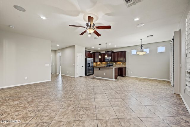 17656 W CEDARWOOD Lane, Goodyear, AZ 85338