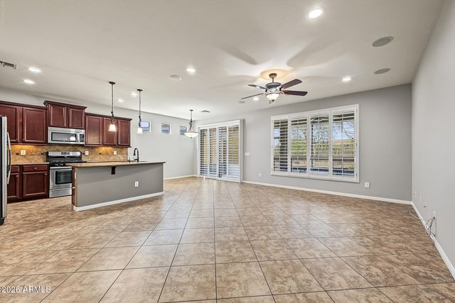 17656 W CEDARWOOD Lane, Goodyear, AZ 85338