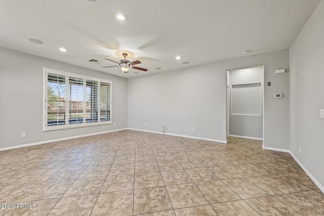 17656 W CEDARWOOD Lane, Goodyear, AZ 85338