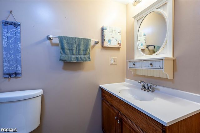 5558 Palm Beach BLVD 14, Fort Myers, FL 33905