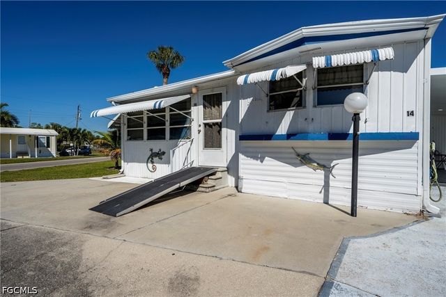 5558 Palm Beach BLVD 14, Fort Myers, FL 33905