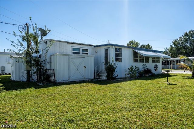 5558 Palm Beach BLVD 14, Fort Myers, FL 33905