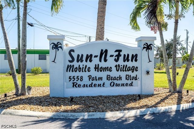 5558 Palm Beach BLVD 14, Fort Myers, FL 33905