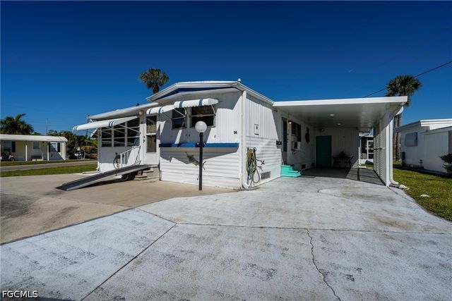 5558 Palm Beach BLVD 14, Fort Myers, FL 33905