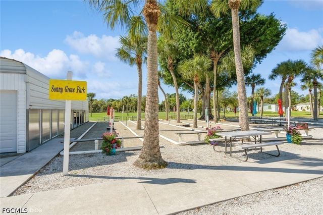 5558 Palm Beach BLVD 14, Fort Myers, FL 33905