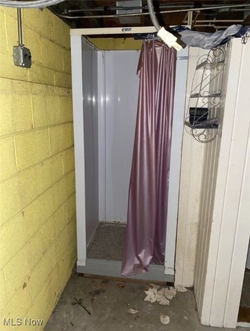 6618 Collier Avenue, Cleveland, OH 44105