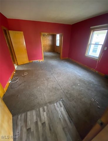 6618 Collier Avenue, Cleveland, OH 44105