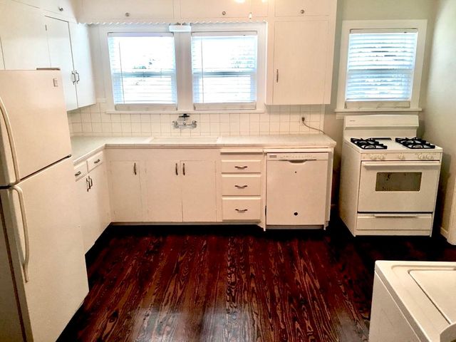 2565 Rogers Avenue, Fort Worth, TX 76109