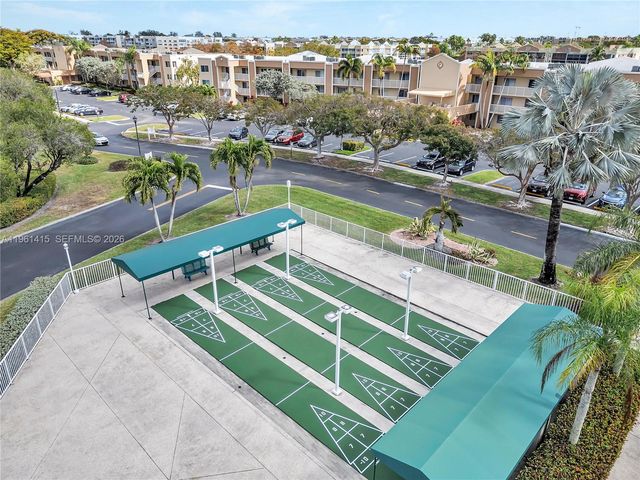 7406 N Devon Dr 108, Tamarac, FL 33321