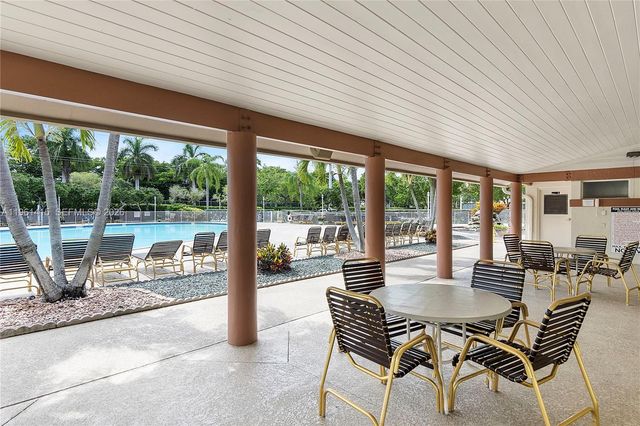 7406 N Devon Dr 108, Tamarac, FL 33321